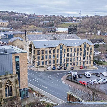 Chic Mill Conversion Beside Piece Hall & Eureka! هاليفاكس المظهر الخارجي الصورة
