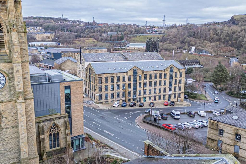 Chic Mill Conversion Beside Piece Hall & Eureka! هاليفاكس المظهر الخارجي الصورة